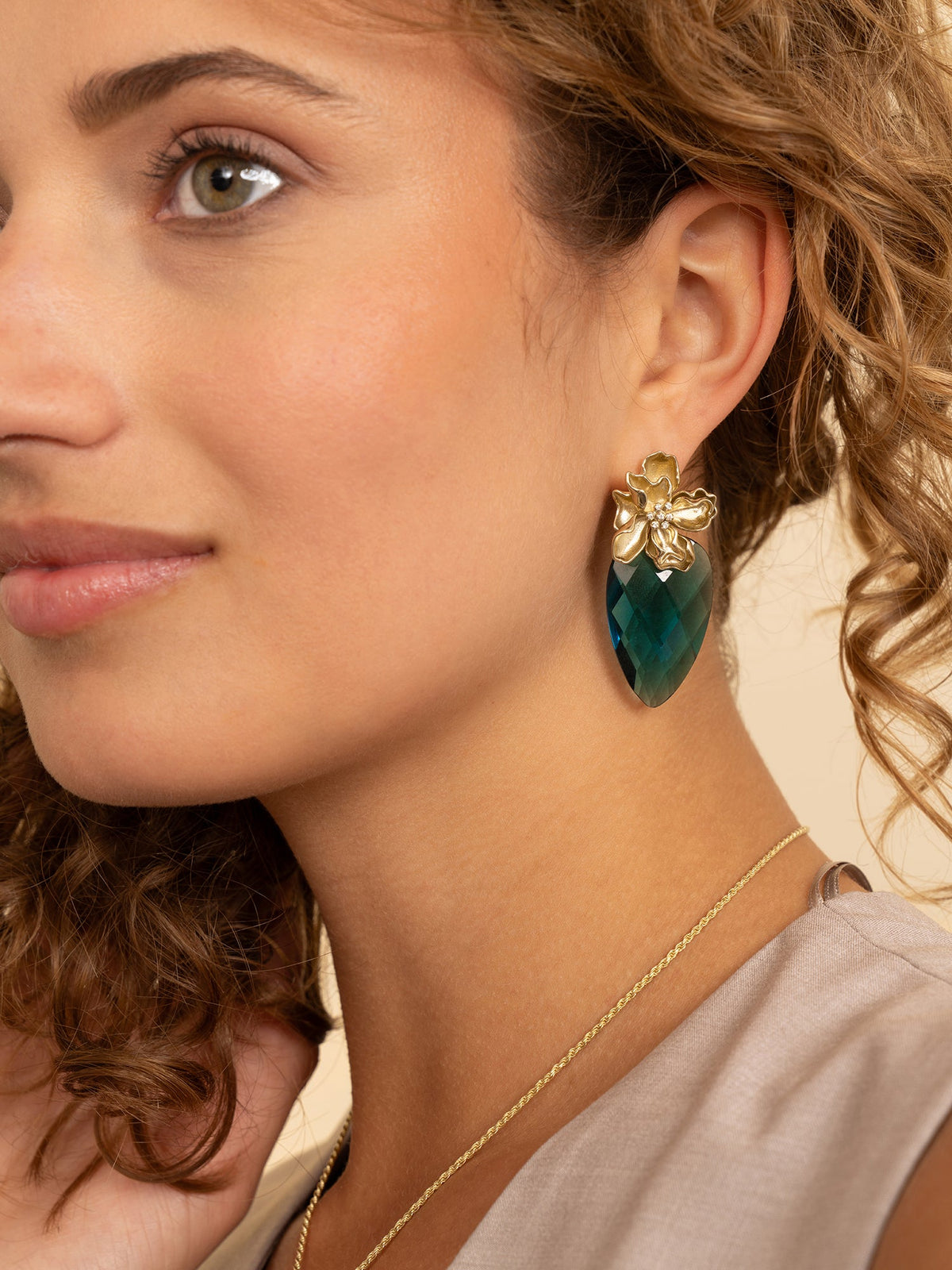 Sparkling Jewels Oorstenen Blossom Turkoois EAGEM70-BS