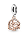 Pandora Two-tone Mum Dangle Bedel 789374C01, exclusief en kwalitatief hoogwaardig. Ontdek nu!