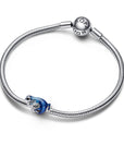 Pandora metallic blauwe gekko bedel 792701C01, exclusief en kwalitatief hoogwaardig. Ontdek nu!