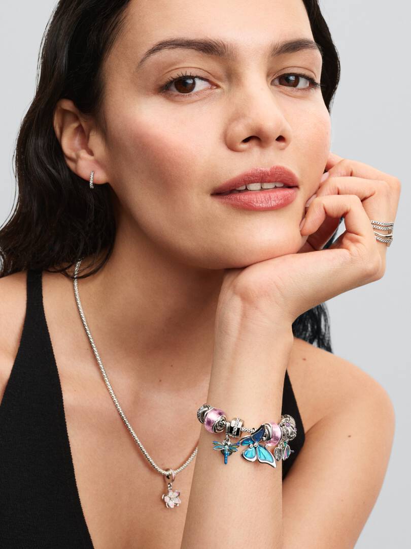 Pandora Sprankelende Huggie Oorbellen zilver 293015C01