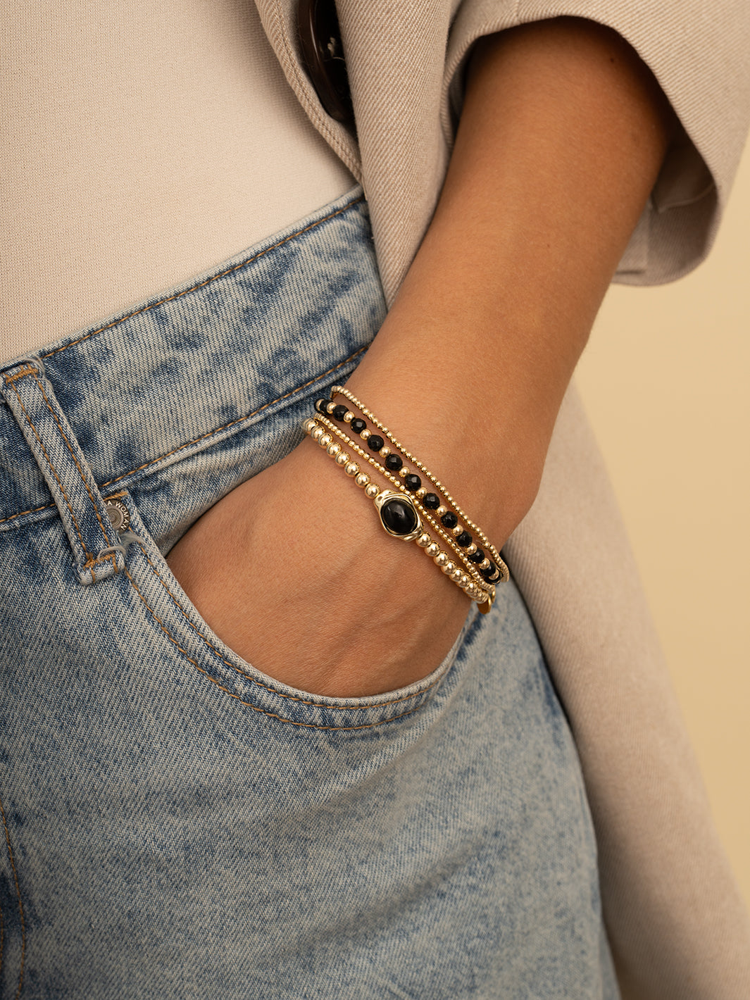Sparkling Jewels Armband Onyx SB-G-4MM-FLG07 Goudkleurig
