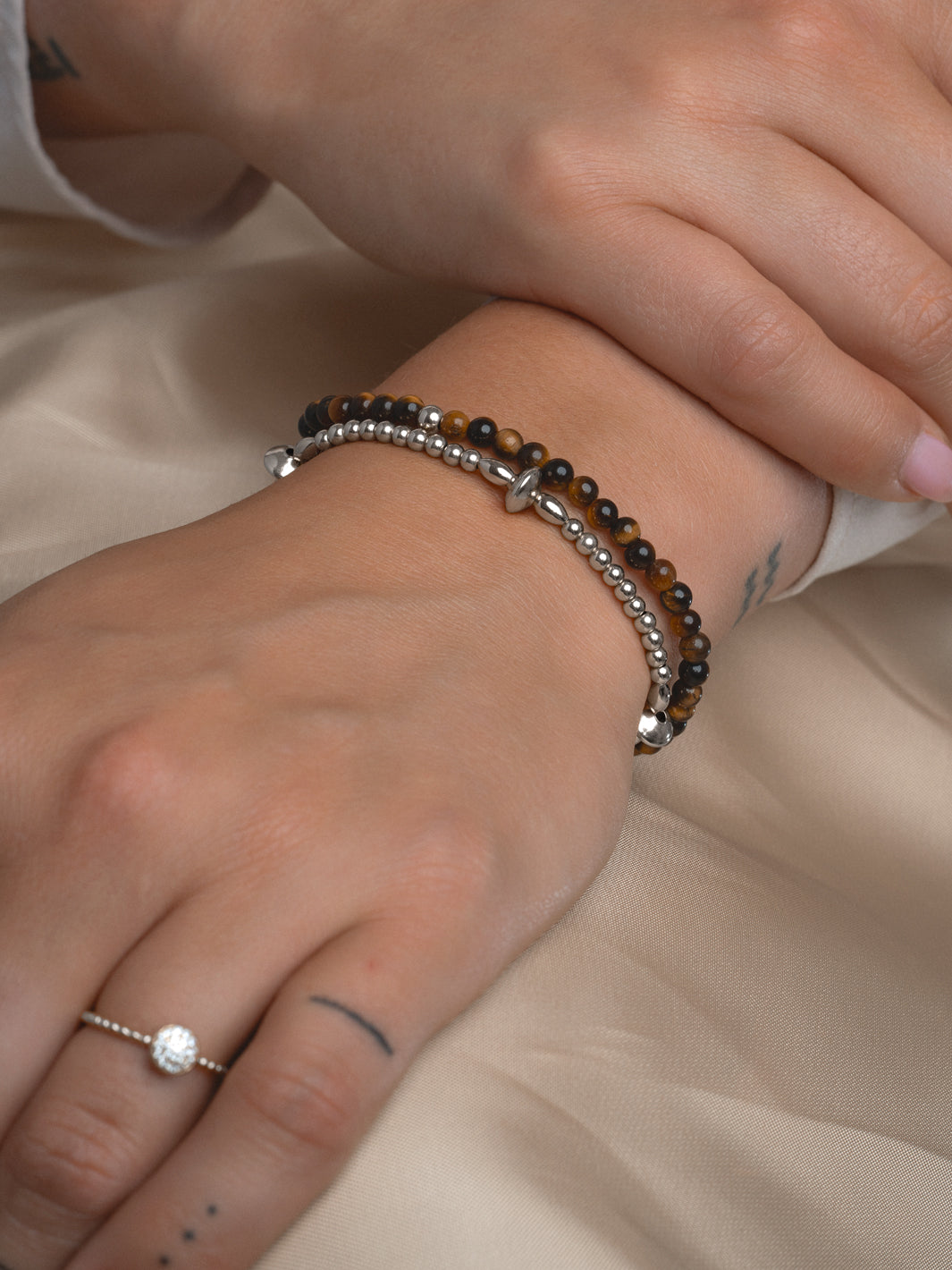 Sparkling Jewels Armband Tiger Eye Saturn small - Silver 4mm SB-GEM09-ADD-4MM - PansiteNederland.nl