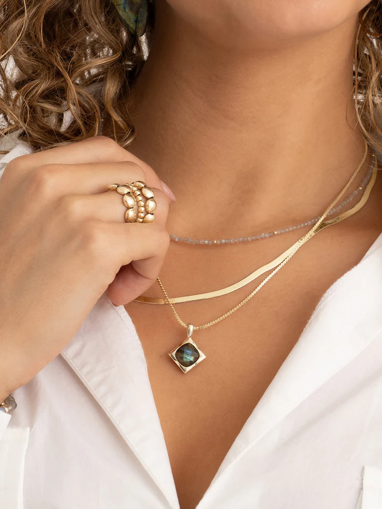 Sparkling Jewels hanger Labradorite Cushion Cut Amulet - Gold SPG32-G18 - PansiteNederland.nl