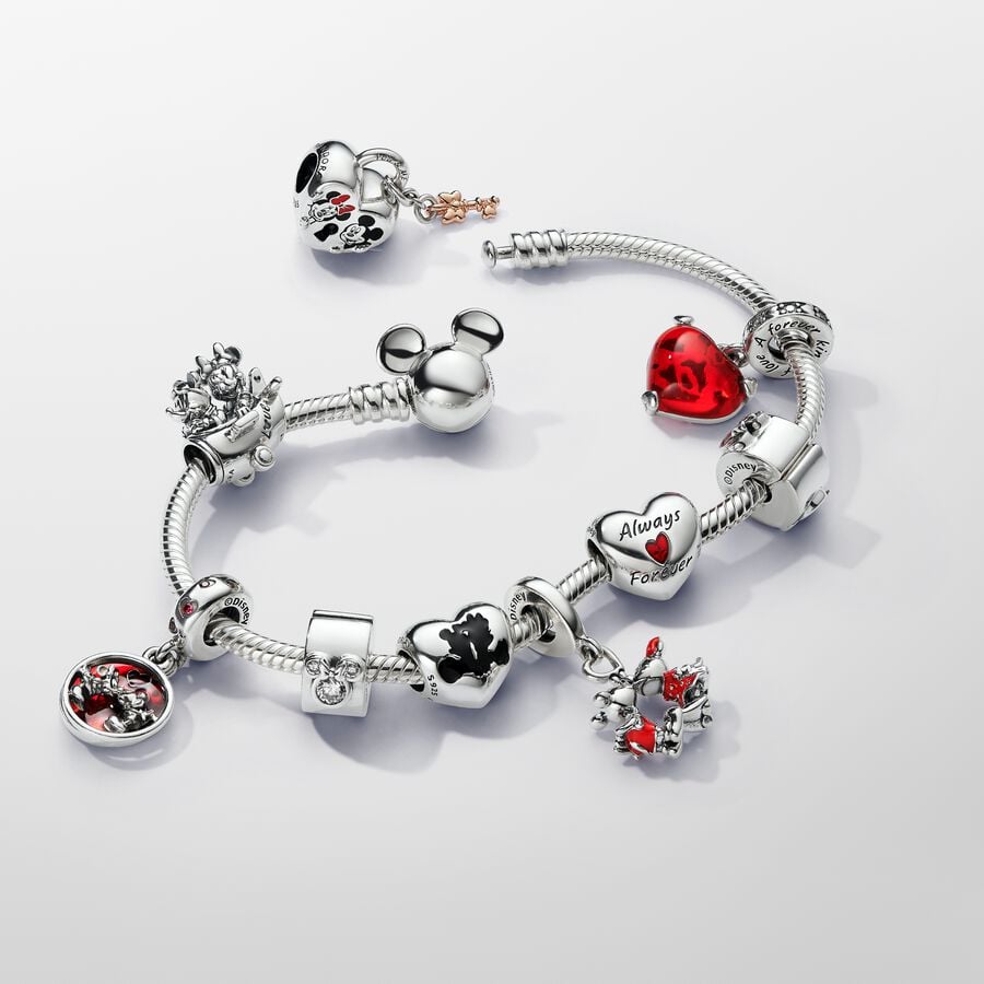 Pandora Disney Slangenschakelarmband Met Mickey Mouse-Sluiting Van Moments 593061C00, exclusief en kwalitatief hoogwaardig. Ontdek nu!