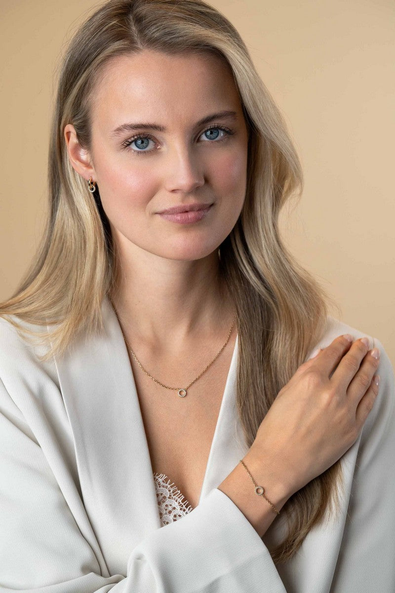 Zinzi Gold Plated Zilveren Ketting met Open Rondje en Witte Zirkonia&#39;s 45cm ZIC2550Y, exclusief en kwalitatief hoogwaardig. Ontdek nu!