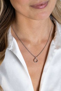 Zinzi zilveren ronde hanger 15mm gedraaid motief, hangoog bezet met witte zirkonia's ZIH2403 (zonder collier) - PansiteNederland.nl