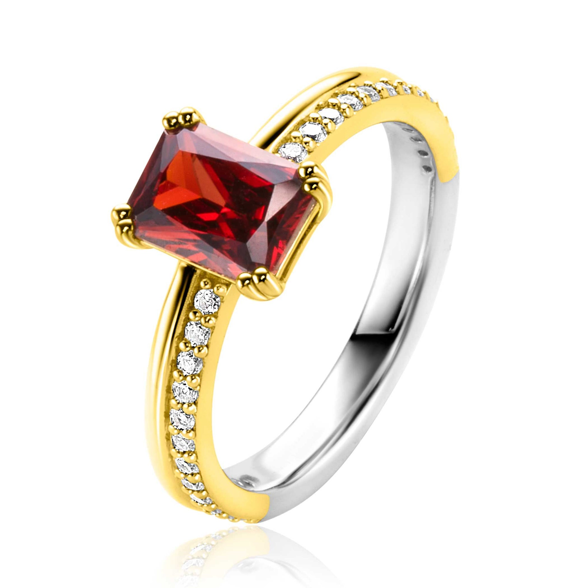 Zinzi Gold Plated Zilveren Luxe Ring met Rechthoekige Rode Zirkonia in een 4-poots-zetting - ZIR2392R, exclusief en kwalitatief hoogwaardig. Ontdek nu!