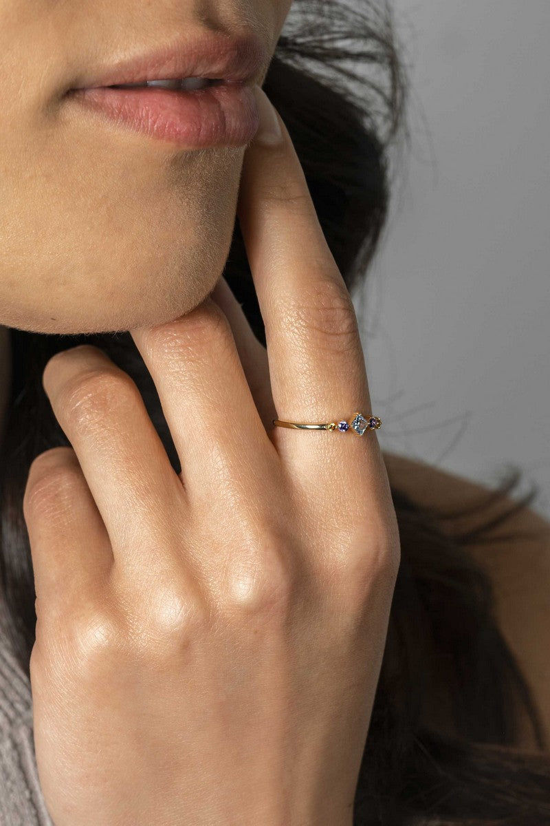 Zinzi Gold Plated Zilveren Ring met Blauwe, Paarse en Champagne-kleurige Zirkonia&#39;s - ZIR2443, exclusief en kwalitatief hoogwaardig. Ontdek nu!