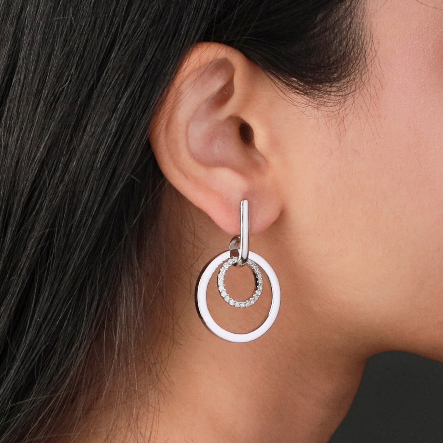Zilveren oorhangers met zirkonia - dames 106.0685.00