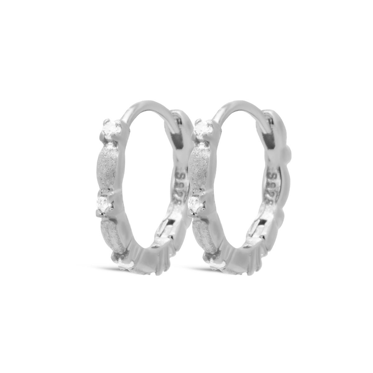 Karma Oorringen Hinged Hoops NOUR 12MM Silver H636S - PansiteNederland.nl