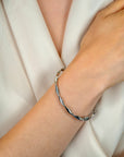 ZINZI zilveren bangle armband met gedraaide buis 4mm ZIA2756