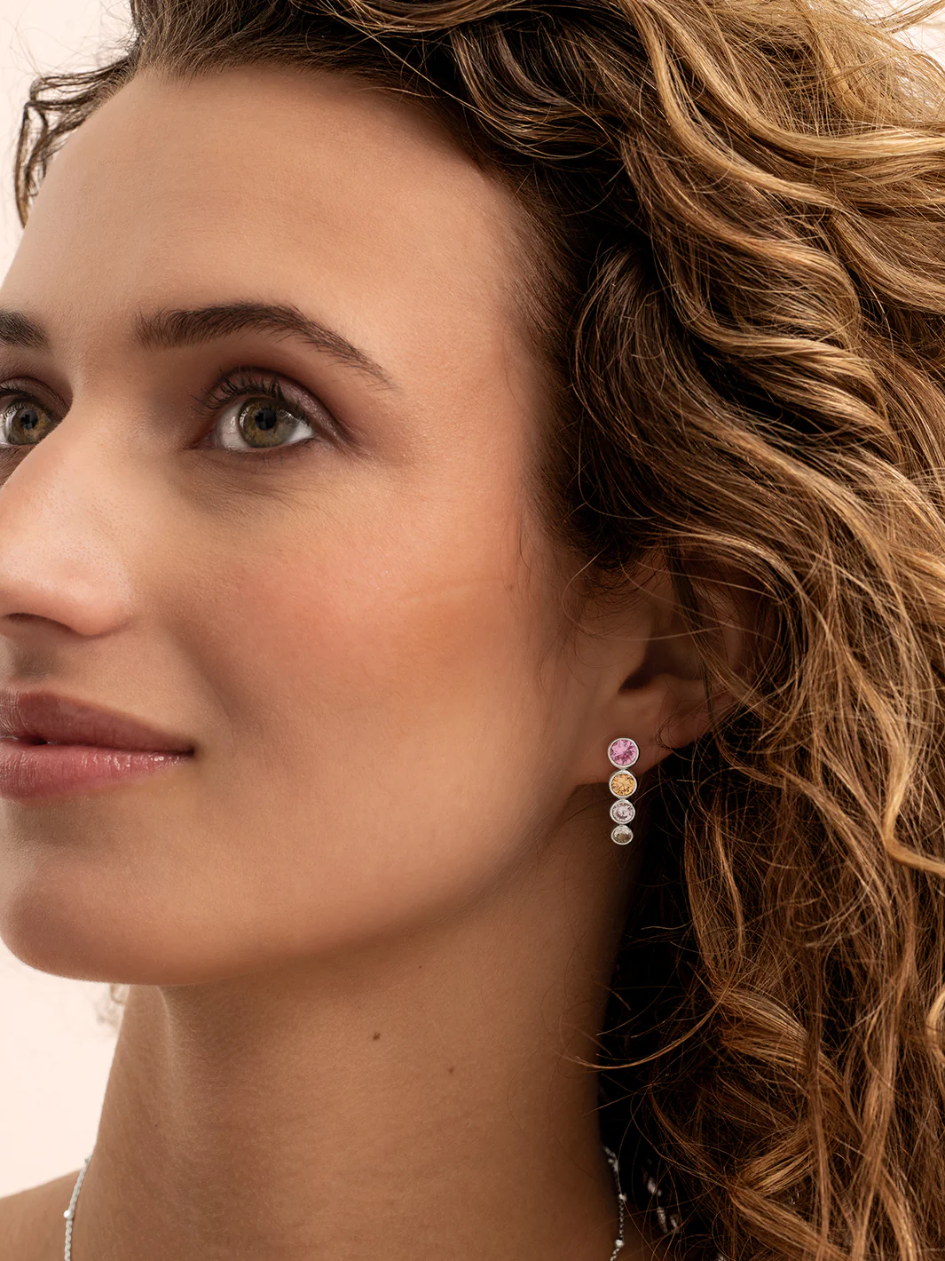 Sparkling Jewels Oorbellen | Tube Push Back Sparkling Jewels Oorbellen Silver - Multi CZ EAS36-MULTI - PansiteNederland.nl