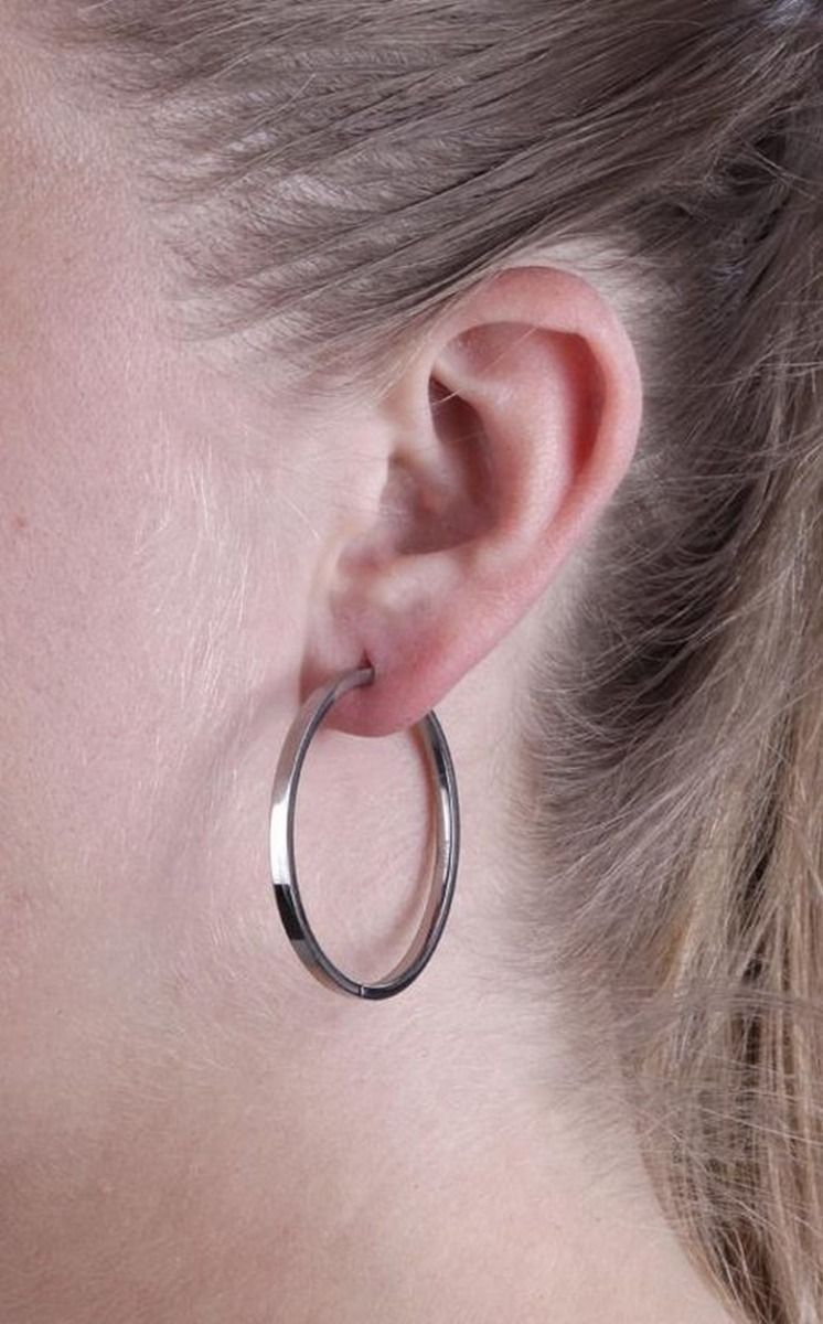 Boccia Titanium 0508-03 Dames Oorringen 4 mm, exclusief en kwalitatief hoogwaardig. Ontdek nu!