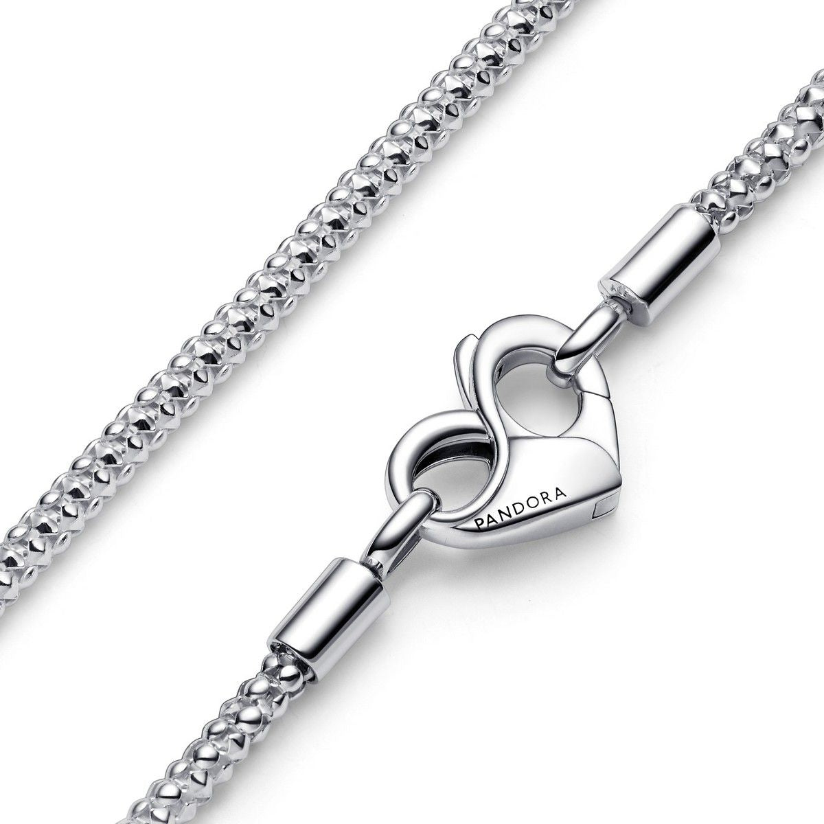 Pandora Moments Studded Chain ketting 392451C00, exclusief en kwalitatief hoogwaardig. Ontdek nu!