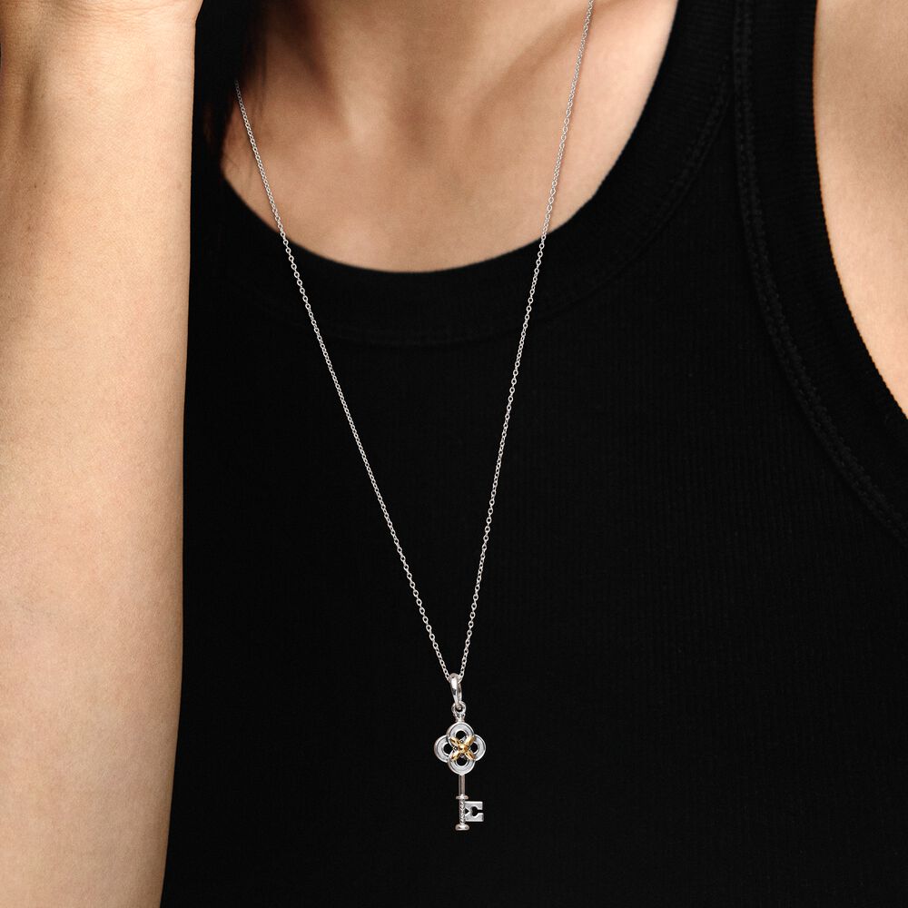 Pandora Two-tone Key &amp; Flower ketting 399339C01, exclusief en kwalitatief hoogwaardig. Ontdek nu!