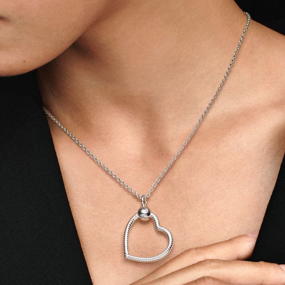 Pandora Moments Heart O Pendant 399384C00, exclusief en kwalitatief hoogwaardig. Ontdek nu!