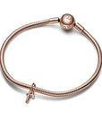 Pandora Letter r Script Alphabet Dangle Charm 782477C01, exclusief en kwalitatief hoogwaardig. Ontdek nu!