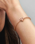 Pandora Sprankelende Vrije Hand Hart Bedel 788692C01, exclusief en kwalitatief hoogwaardig. Ontdek nu!