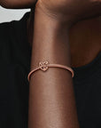 Pandora Bedel Openwork Family Tree Heart 788826C01, exclusief en kwalitatief hoogwaardig. Ontdek nu!