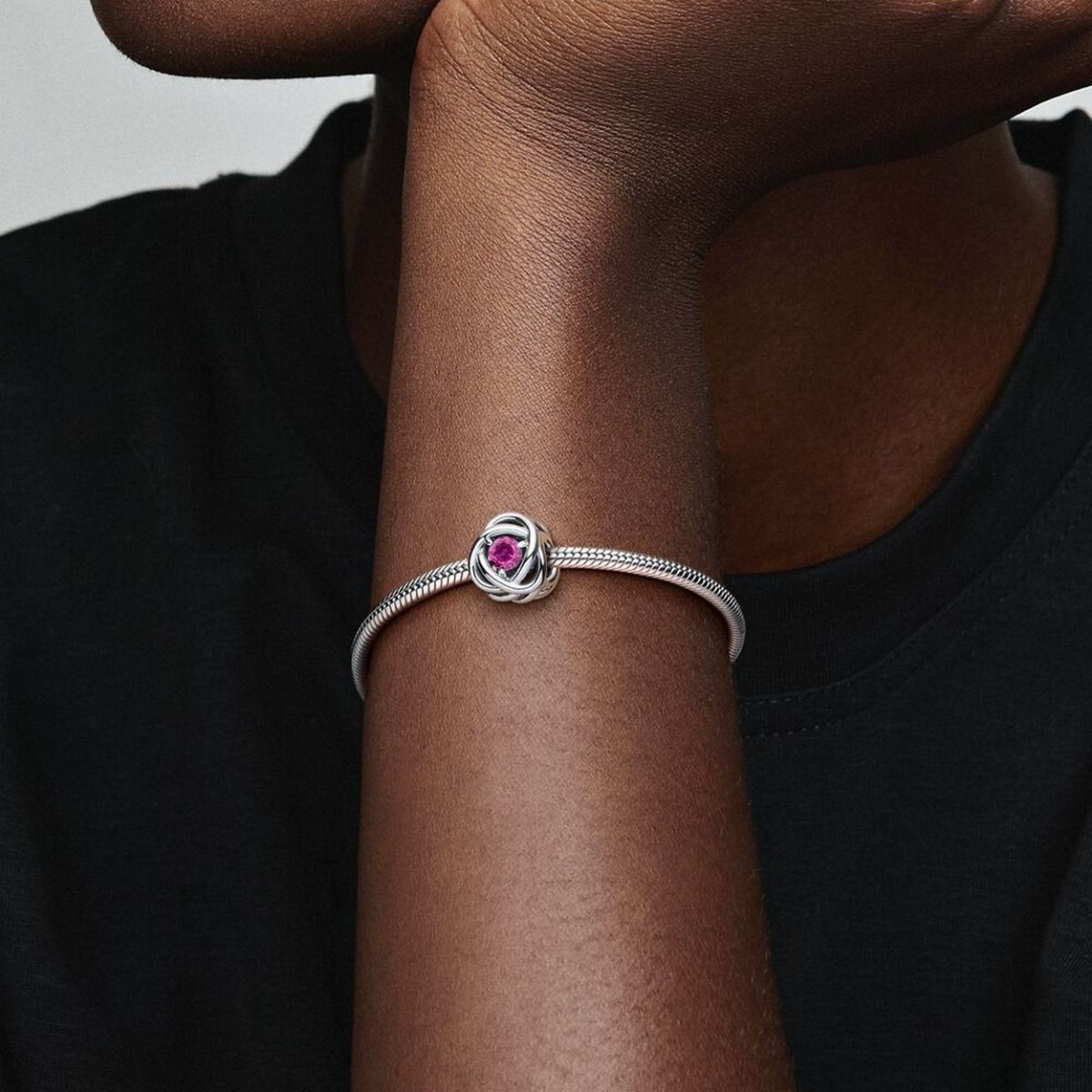 Pandora Oktober Geboortesteen Roze Oneindige Cirkel Bedel 790065C05, exclusief en kwalitatief hoogwaardig. Ontdek nu!