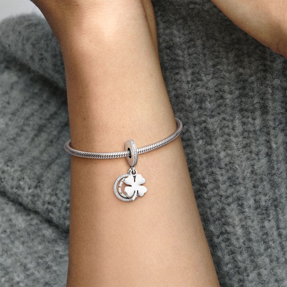 Pandora Lucky Four-Leaf Clover Bedel 792089CZ, exclusief en kwalitatief hoogwaardig. Ontdek nu!