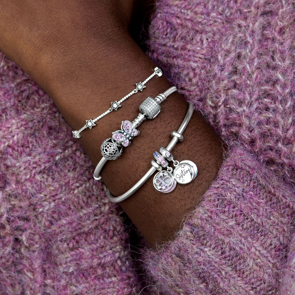 Pandora Forever Sisters Bedel 798012FPC, exclusief en kwalitatief hoogwaardig. Ontdek nu!