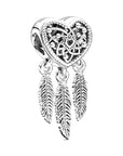 Pandora Bedel Three Feathers Dreamcatcher 799107C00, exclusief en kwalitatief hoogwaardig. Ontdek nu!