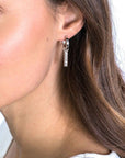 Zinzi zilveren oorbedels 21,5 mm staafje zirkonia ZICH2142, exclusief en kwalitatief hoogwaardig. Ontdek nu!