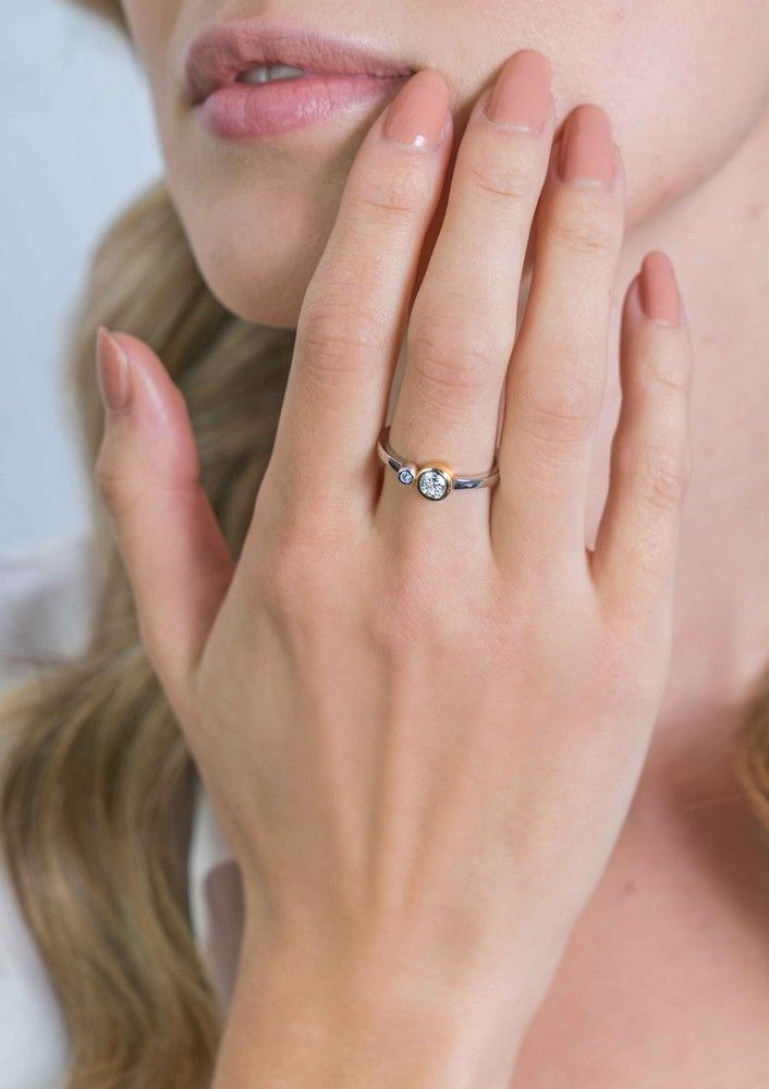 ZINZI zilveren ring 14K geelverguld rond wit 6mm ZIR2146