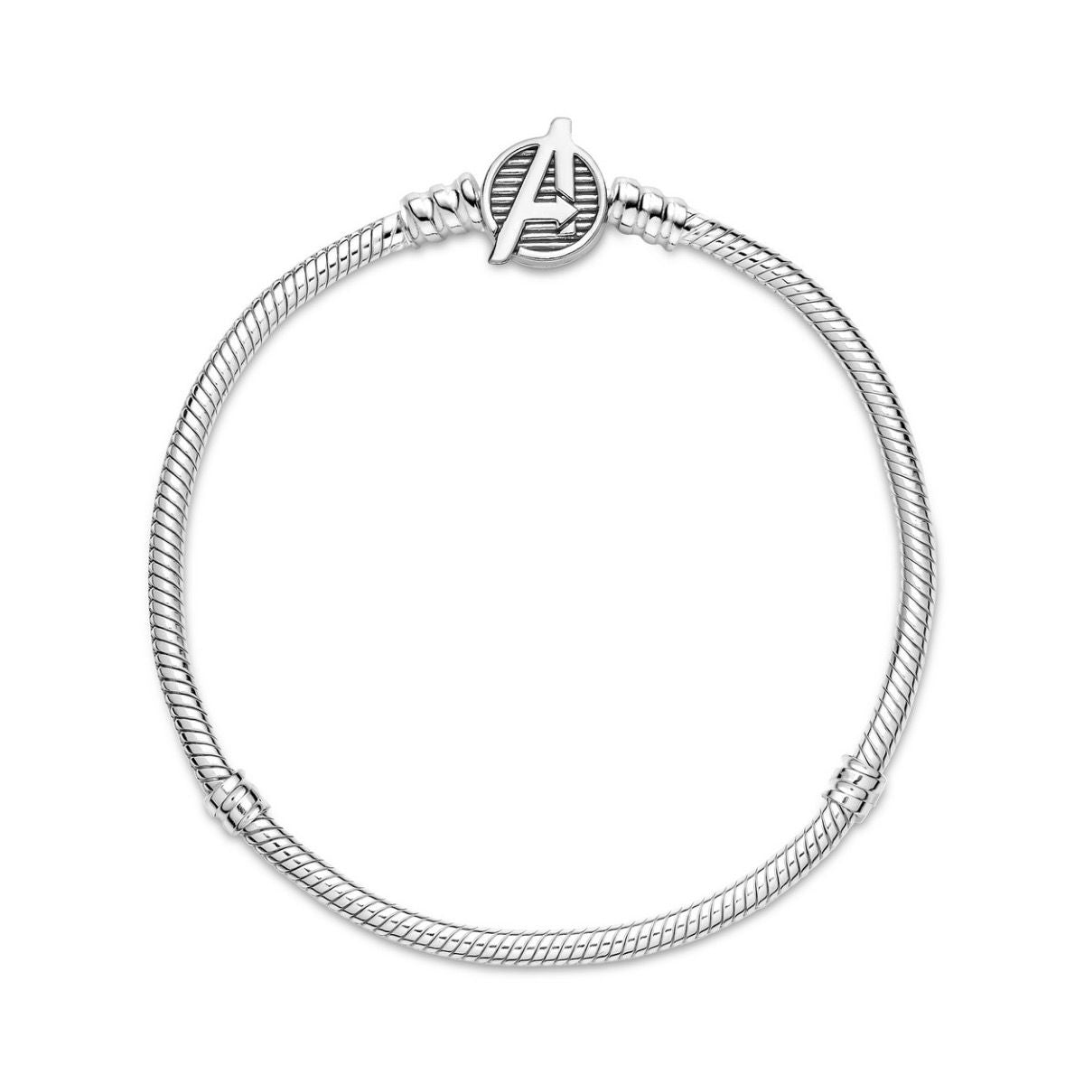 Pandora Moments Snake Chain Armband met Marvel The Avengers Logo Sluiting 590784C00, exclusief en kwalitatief hoogwaardig. Ontdek nu!