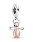 Pandora Baby Pacifier Dangle Charm 781490C01, exclusief en kwalitatief hoogwaardig. Ontdek nu!