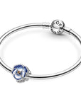 Pandora Blauw Viooltje Bedel 790777C02, exclusief en kwalitatief hoogwaardig. Ontdek nu!