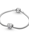 Pandora Mum Daisy Heart Charm 791155C01, exclusief en kwalitatief hoogwaardig. Ontdek nu!