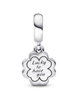 Pandora Four-leaf Clover Friendship Dubbele Hangende Bedel 792245C01, exclusief en kwalitatief hoogwaardig. Ontdek nu!