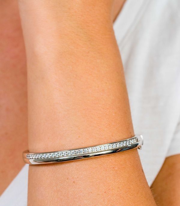Zinzi zilveren bangle armband glad wit ZIA1737, exclusief en kwalitatief hoogwaardig. Ontdek nu!