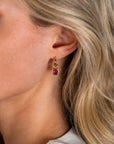 Zinzi ZICH-JUL - Gold Plated Oorbedels met Rode Geboortesteen Juli, exclusief en kwalitatief hoogwaardig. Ontdek nu!