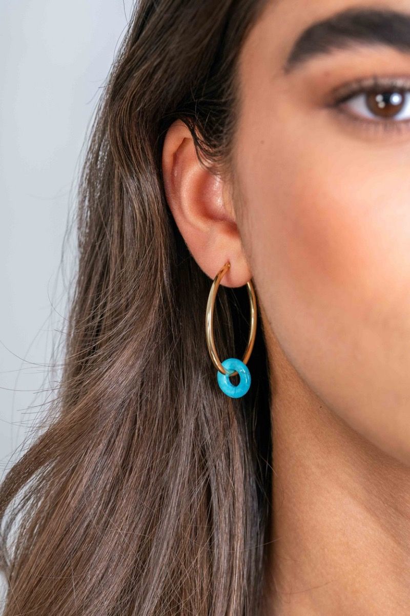 Zinzi oorbedels rond 12mm met turquoise howliet edelsteen ZICH2274T (excl. oorringen), exclusief en kwalitatief hoogwaardig. Ontdek nu!