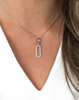 Zinzi zilveren luxe hanger ovaal wit 32mm ZIH1894, exclusief en kwalitatief hoogwaardig. Ontdek nu!