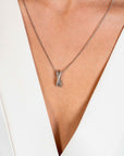 Zinzi zilveren hanger met cross-over design, bezet met witte zirkonia's en gourmet schakels 20mm ZIH2326, exclusief en kwalitatief hoogwaardig. Ontdek nu!
