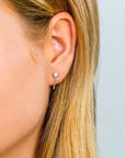 Zinzi zilveren oorknoppen met ketting rond wit ZIO1773, exclusief en kwalitatief hoogwaardig. Ontdek nu!