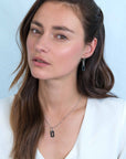 Zinzi zilveren oorhangers 34mm open ovaal zwart onyx ZIO2208, exclusief en kwalitatief hoogwaardig. Ontdek nu!