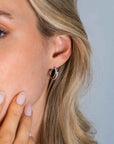 Zinzi zilveren fantasie oorringen 15mm met scharniersluiting, bezet met witte zirkonia's ZIO2327, exclusief en kwalitatief hoogwaardig. Ontdek nu!
