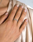 Zinzi zilveren ring met ovale schakels bezet met witte zirkonia's ZIR2398, exclusief en kwalitatief hoogwaardig. Ontdek nu!